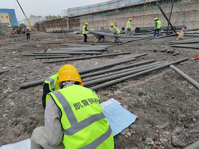 安达螺栓球网架结构